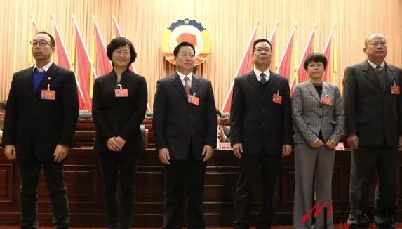 楊恩維、姚尹意為柳州市政協(xié)副主席，王薇、莫玉和、覃革、戴翔為市政協(xié)常委（簡歷）
