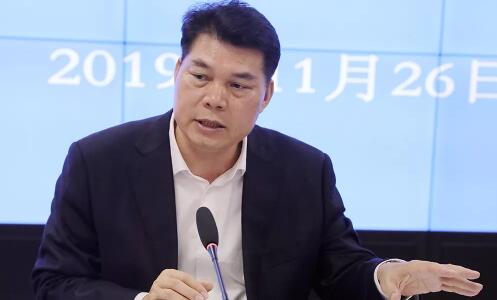 李玉振簡歷：廣西政法委常務(wù)副書記李玉振，曾任防城港市委常委、政法委書記，玉林市委常委、秘書長