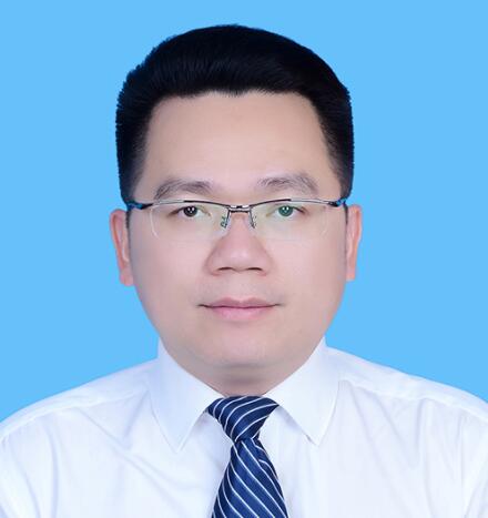蒙啟鵬簡歷：百色市委副書記蒙啟鵬，曾任廣西團委書記、柳州市副市長、欽州副市長