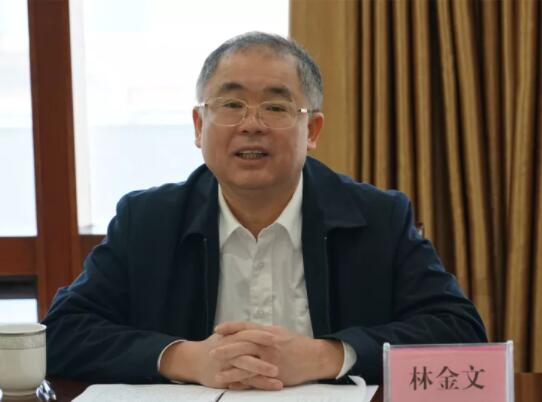 林金文簡歷：廣西自治區(qū)人大法制委員會副主任委員林金文，曾任廣西高院副院長、司法廳廳長、商務廳副廳長