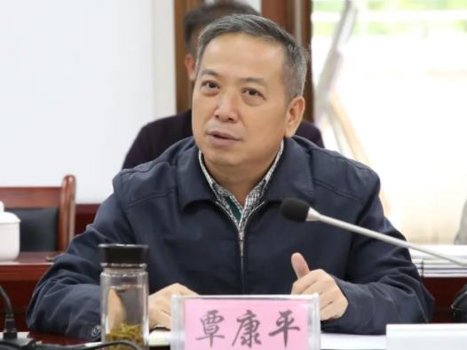 覃康平簡歷：河池市南丹縣委副書記、縣長覃康平被抓，曾任河池市委副秘書長