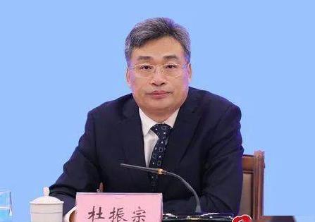 杜振宗簡歷：廣西衛(wèi)健委主任杜振宗，曾任南溪山醫(yī)院院長、桂林醫(yī)學(xué)院二附院副院長